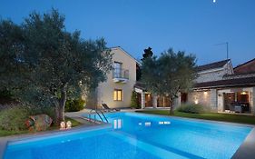 Art Villa Sis